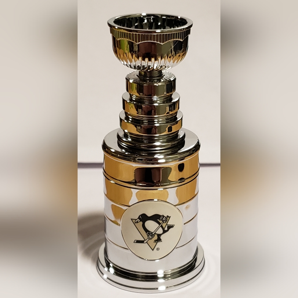 NHL Stanley Cup Mini Pittsburgh Penguins With USB Stick 3.5" (9cm)